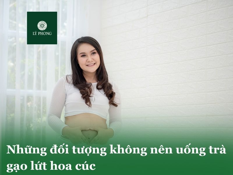 Những đối tượng nào không nên uống trà gạo lứt hoa cúc?