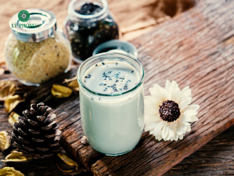Sữa hạt kê kết hợp với mè đen